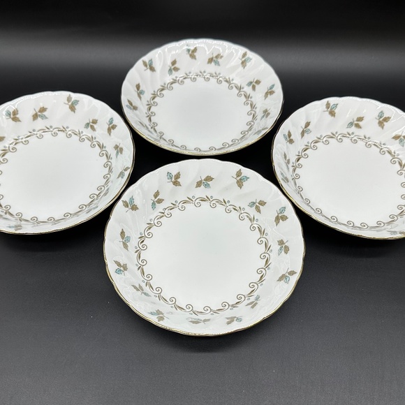 Tuscan Nanette 5 1/2" Bowls(Set of 4) Bone China England - Picture 1 of 5